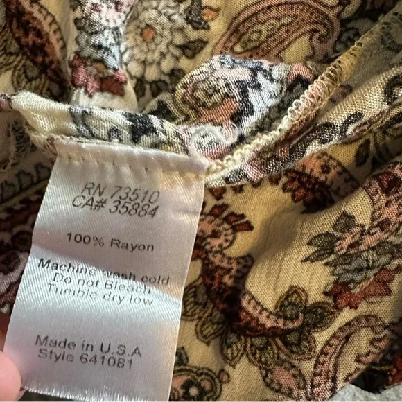 Ivy Jane long sleeve paisley blouse size L - Picture 7 of 7